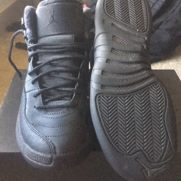 Air Jordan 12 Retro - Picture 2 of 2